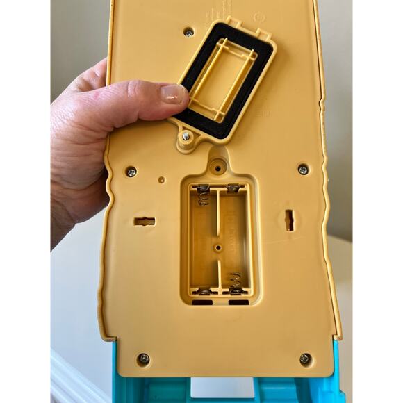 Fisher-Price Little People Load Up n Learn Construction Site Works - Picture 4 of 6